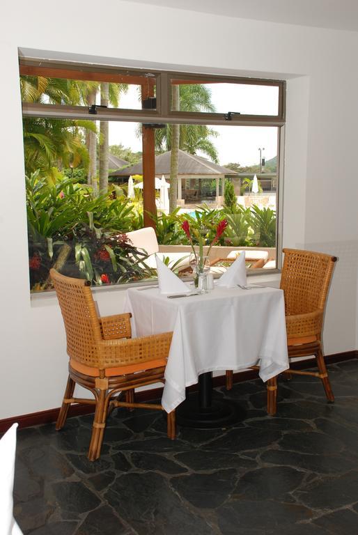 Hotel Estelar Altamira Ibague Exterior photo A table set for two