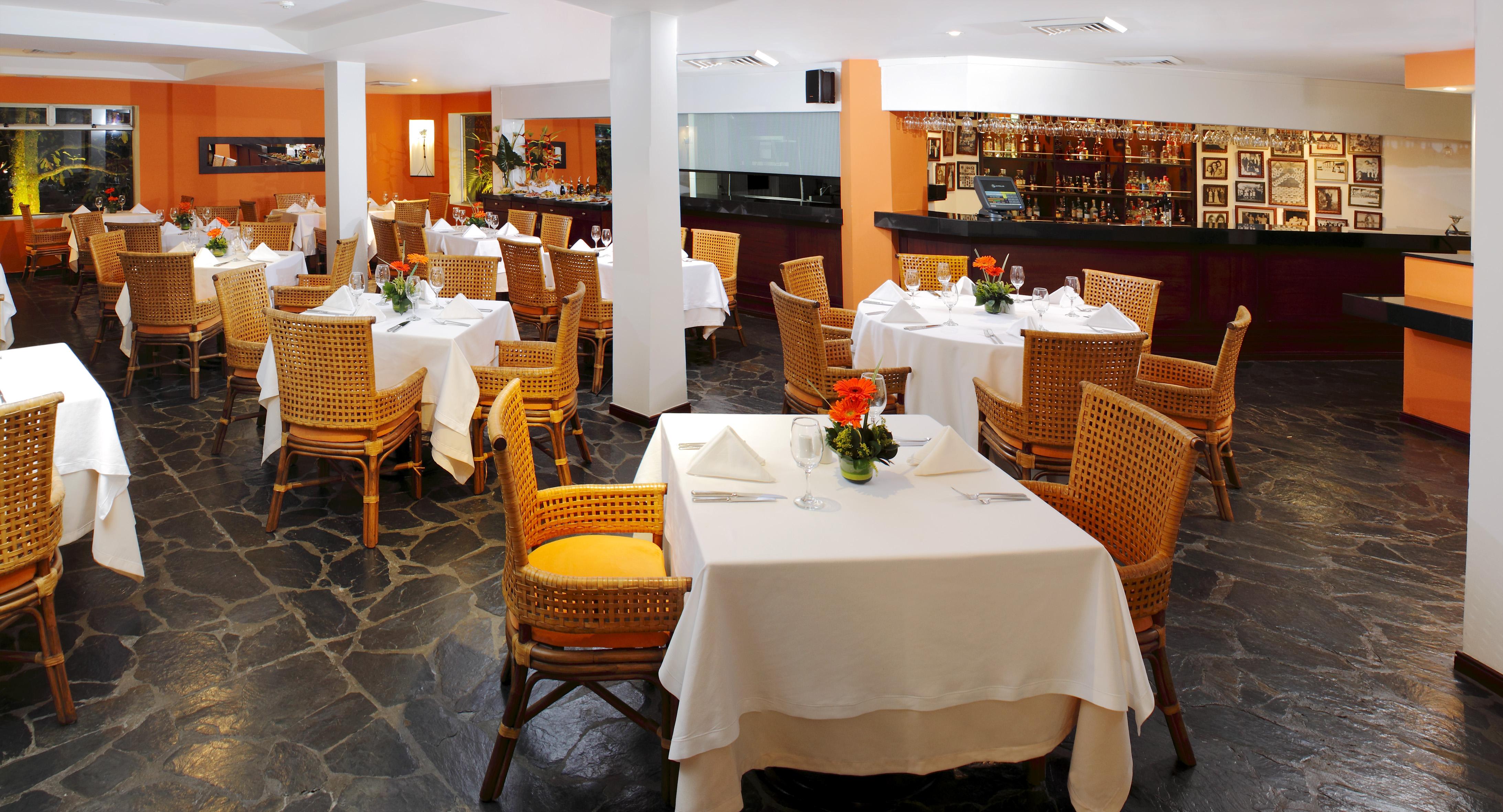 Hotel Estelar Altamira Ibague Exterior photo Restaurant